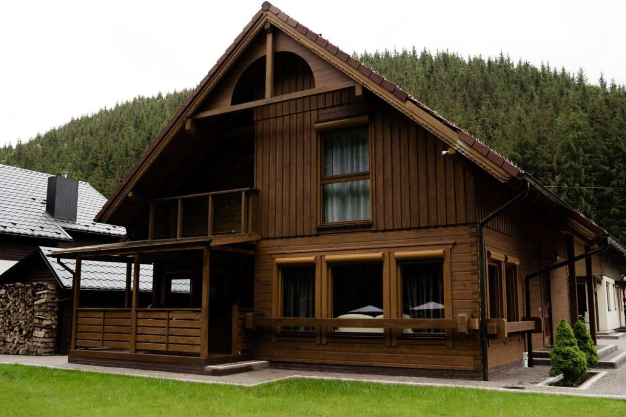 Berghaus Bukovel Villa Dış mekan fotoğraf